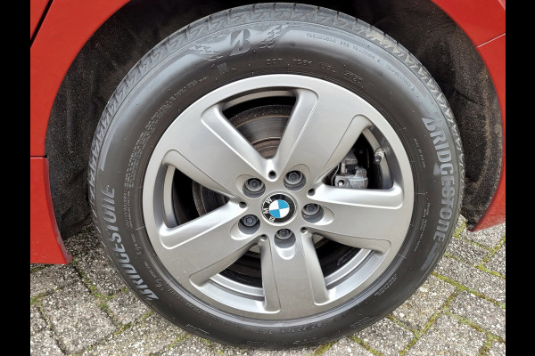 BMW 1-serie 118i High Exe, Mokka leer, Trekhaak (1e eig. BTW NAP)