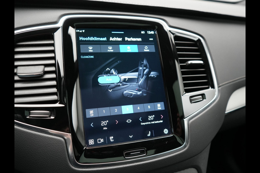 Volvo XC90 T8 Recharge AWD Plus Dark 7 Persoons LONG RANGE Plug In Hybrid 455pk Dealer O.H. PHEV | Trekhaak Af Fabriek | Panodak | Adaptive Cruise | Camera | Harman / Kardon | Lederen Sportstoelen Memory & Verwarmd | Google Assistent | Stuur Verwarmd | Keyless | Blis | 22"L.M |