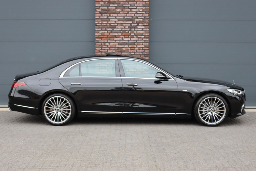 Mercedes-Benz S-Klasse 580 e 4MATIC Lang | Airmatic | Distronic+ | Memory | Panoramadak | Burmester | Soft-Close | 3D-Display | Nappa Leder | Surround Camera | Keyless Go | Augmented Reality |