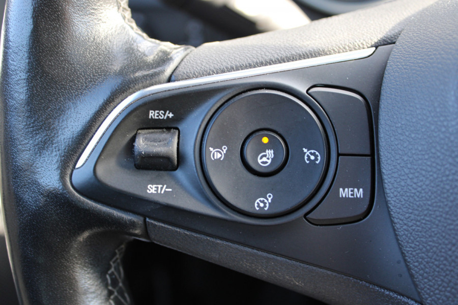 Opel Crossland 1.2 Turbo Ultimate | Trekhaak | Head-up | Panoramadak | Camera | Navigatie