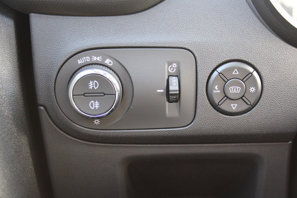 Opel Crossland 1.2 Turbo Ultimate | Trekhaak | Head-up | Panoramadak | Camera | Navigatie