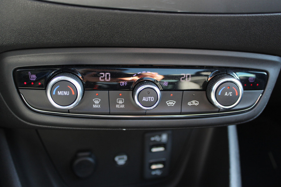 Opel Crossland 1.2 Turbo Ultimate | Trekhaak | Head-up | Panoramadak | Camera | Navigatie