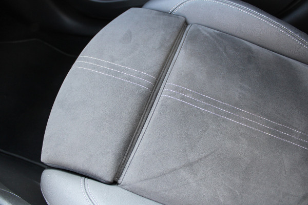 Opel Crossland 1.2 Turbo Ultimate | Trekhaak | Head-up | Panoramadak | Camera | Navigatie