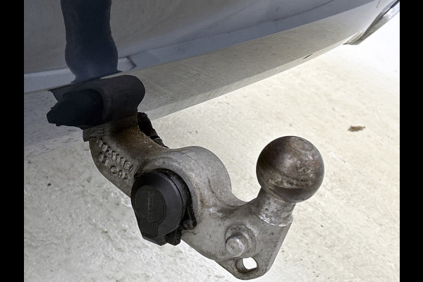 Volvo XC60 2.0 T6 250KW AWD hybrid Inscription / Panoramadak / Trekhaak / Leder lux./Stuur-Stoelverw / Pdc+camera / Audio & Park Ass./ Lighting / Apk 06-2027