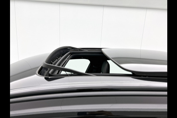 Volvo V60 T8 Hybride SOH 94% AWD R-Design / Panoramadak / Leder / Navigatie / Adap. Cruise / Pdc.V+A / Stuur- Stoelverwarming / Apk 01-2028