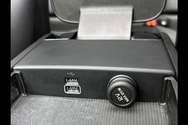 Volvo V60 T8 Hybride SOH 94% AWD R-Design / Panoramadak / Leder / Navigatie / Adap. Cruise / Pdc.V+A / Stuur- Stoelverwarming / Apk 01-2028