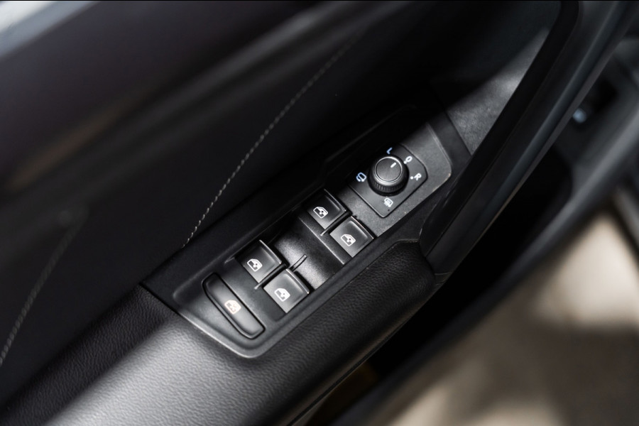 Volkswagen Tiguan 2.0 TSI 4Motion Highline R-Line DSG PANO PDC LED