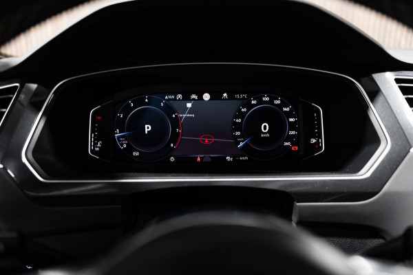 Volkswagen Tiguan 2.0 TSI 4Motion Highline R-Line DSG PANO PDC LED