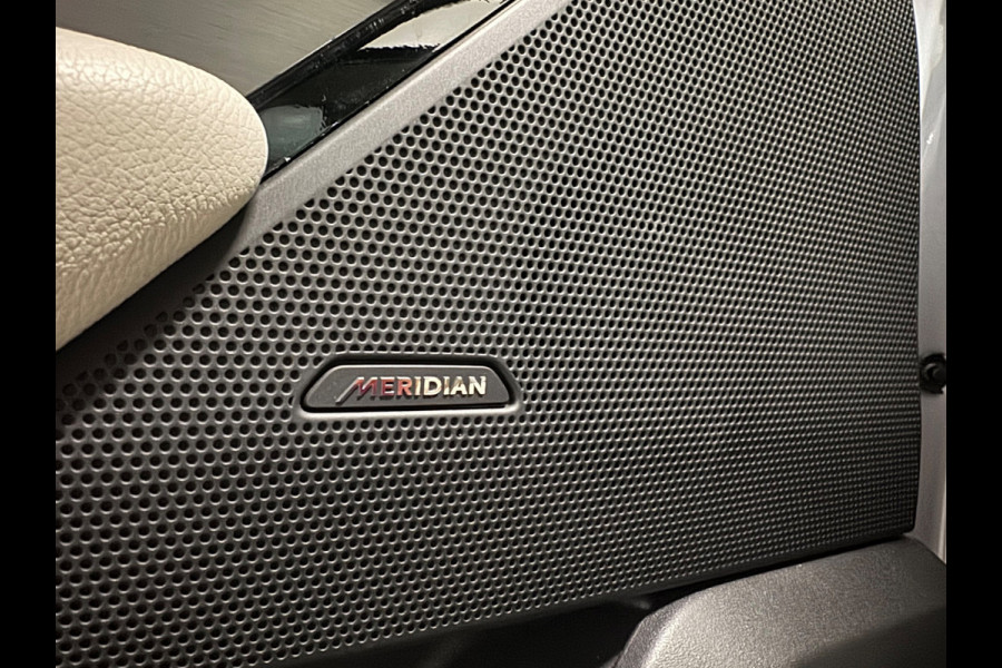 Land Rover Range Rover Velar 2.0 P250 Turbo AWD R-Dynamic HSE | FACELIFT | PANO | 360 CAMERA | MERIDIAN