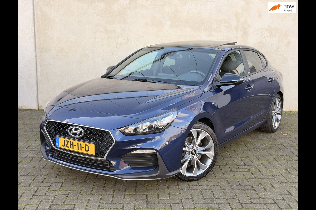 Hyundai i30 Fastback 1.4 T-GDI N-Line Pano 18'' CarPlay Keyless