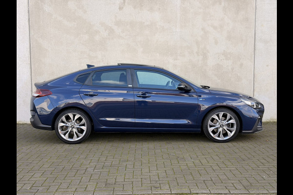 Hyundai i30 Fastback 1.4 T-GDI N-Line Pano 18'' CarPlay Keyless