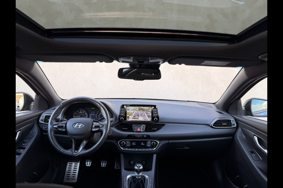 Hyundai i30 Fastback 1.4 T-GDI N-Line Pano 18'' CarPlay Keyless