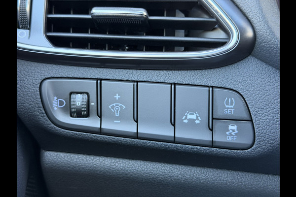 Hyundai i30 Fastback 1.4 T-GDI N-Line Pano 18'' CarPlay Keyless