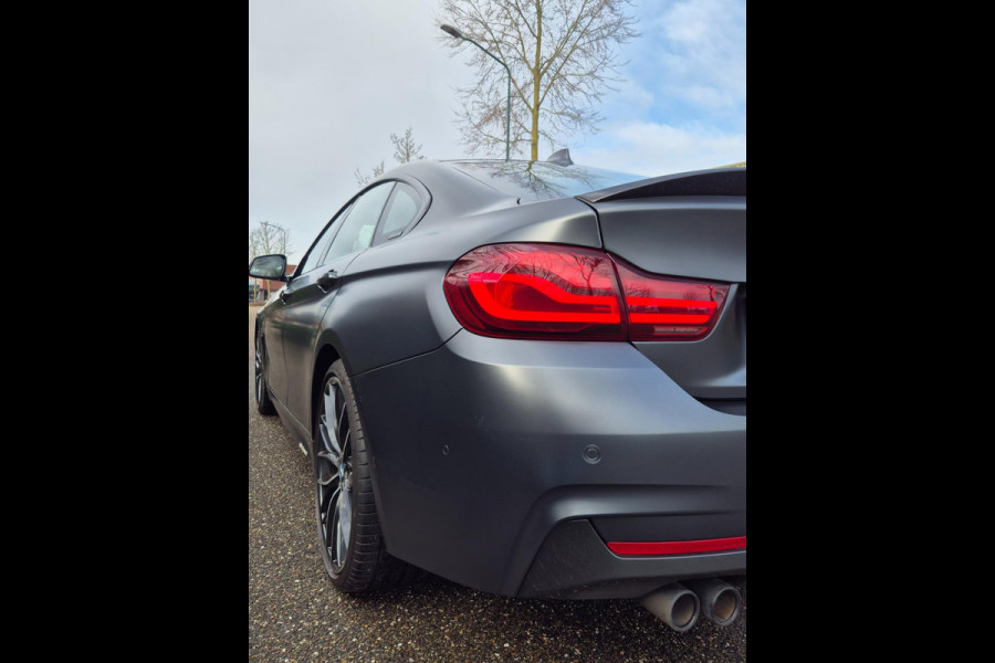 BMW 4 Serie 420i Gran Coupé M Sport Individual MAT Grey Orig BMW Performance 20inch Apple CarPlay High Executive BTW AUTO