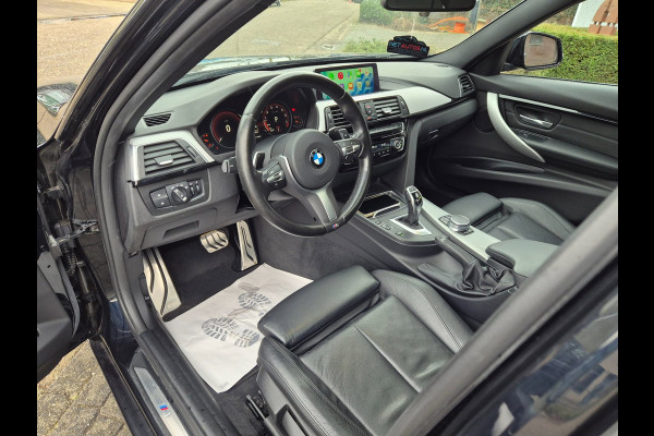 BMW 3 Serie Touring 330i M Sport Panoramadak High Executive Apple CarPlay Lm Velgen breedset Stuurverwarming M Aerodynamics