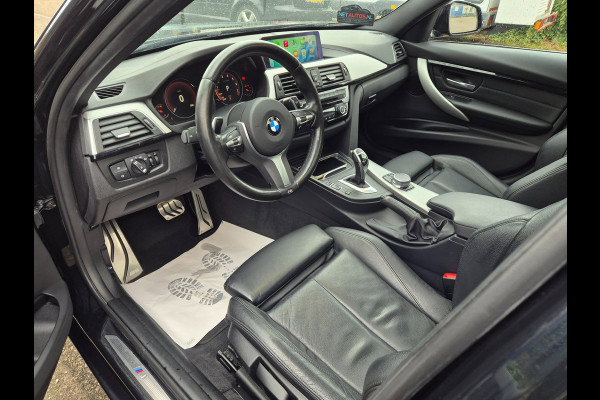 BMW 3 Serie Touring 330i M Sport Panoramadak High Executive Apple CarPlay Lm Velgen breedset Stuurverwarming M Aerodynamics
