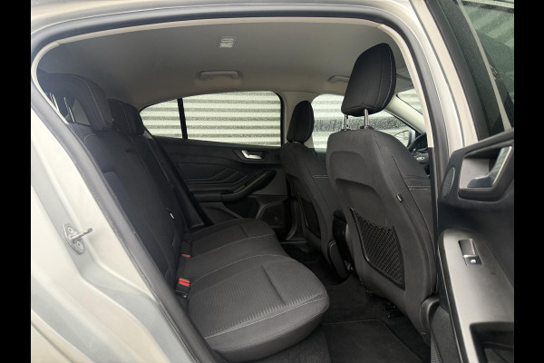 Ford Focus 1.0 EcoBoost Titanium 2e Eigenaar|Navi|Camera|B&O Sound System|PDC|Cruise|Stoelverwarming|Carplay|Dealer Onderhouden|N.A.P|APK tot 08-2026