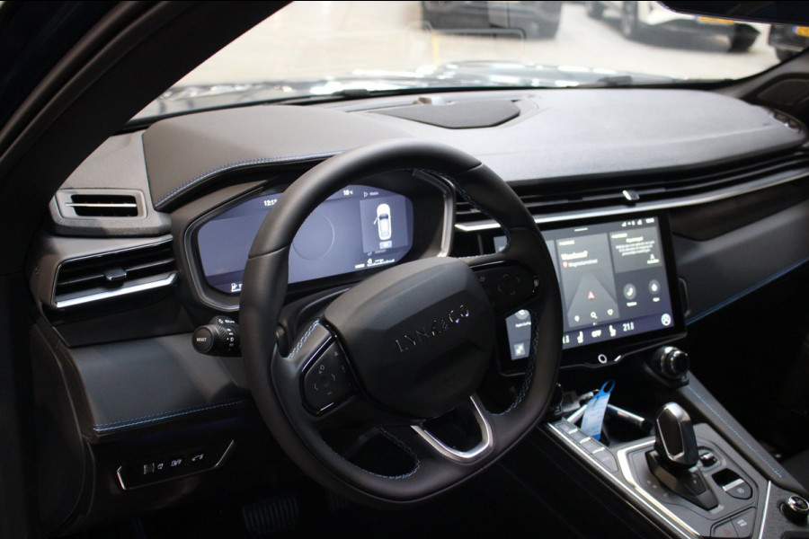 Lynk & Co 01 1.5 NL Auto/Zwarte Hemel/Stuurverwarming/360/Rijklaar/Bovag