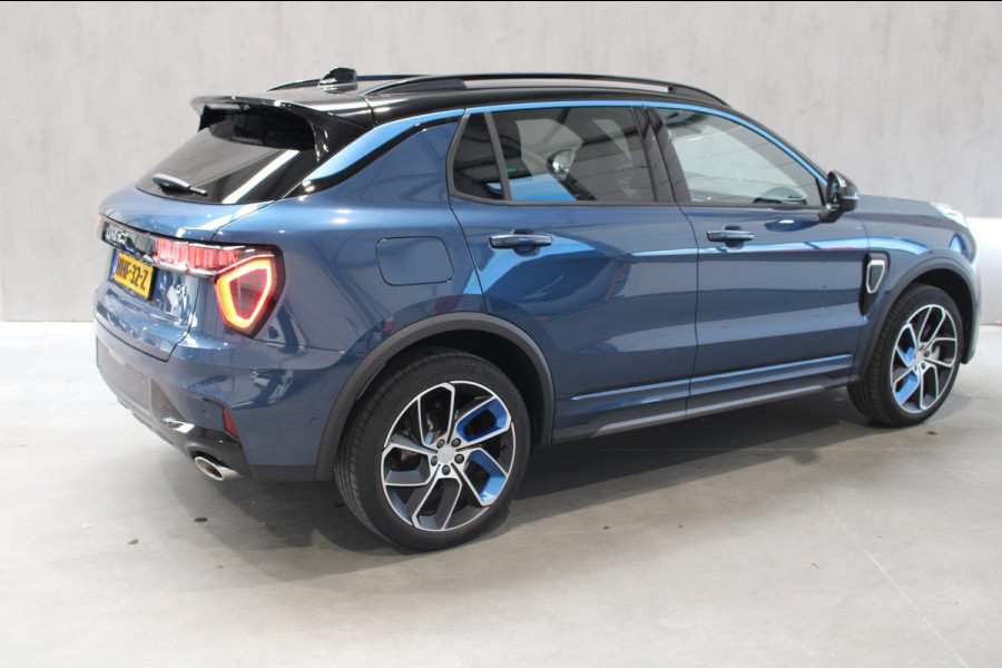 Lynk & Co 01 1.5 NL Auto/Zwarte Hemel/Stuurverwarming/360/Rijklaar/Bovag