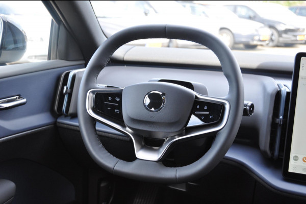 Volvo EX30 428PK Automaat Twin Motor Performance Plus /Adaptieve Cruise Control/ Dodehoek Detectie / Parkeersensoren voor en achter/ Achteruitrijcamera/ Warmtepomp/ Google Services/