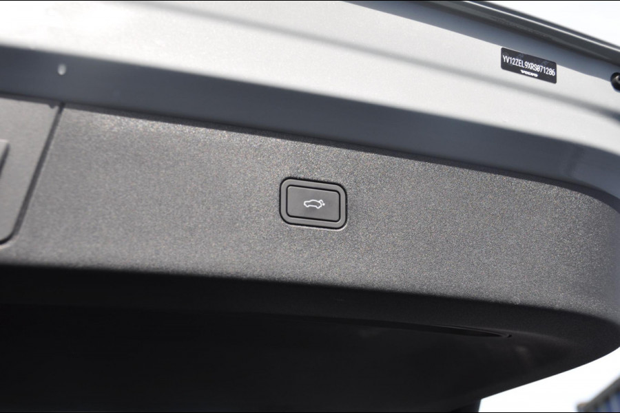 Volvo EX30 428PK Automaat Twin Motor Performance Plus /Adaptieve Cruise Control/ Dodehoek Detectie / Parkeersensoren voor en achter/ Achteruitrijcamera/ Warmtepomp/ Google Services/