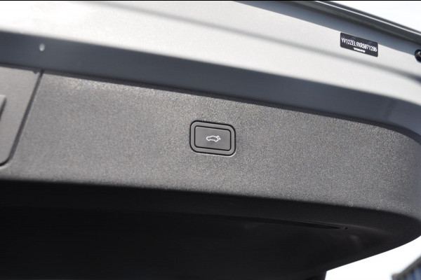 Volvo EX30 428PK Automaat Twin Motor Performance Plus /Adaptieve Cruise Control/ Dodehoek Detectie / Parkeersensoren voor en achter/ Achteruitrijcamera/ Warmtepomp/ Google Services/