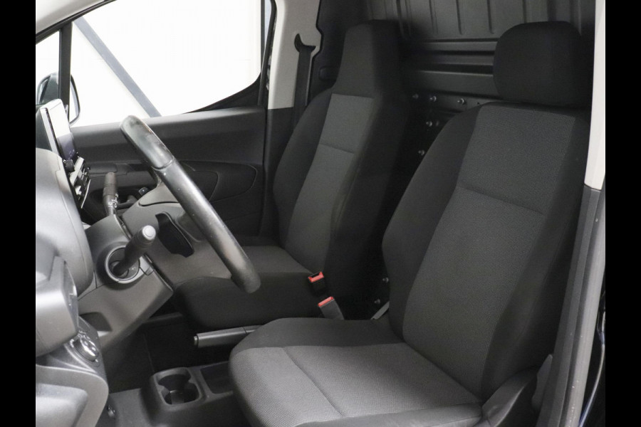 Opel Combo 1.5D L2H1 Edition Automaat Navigatie Airco Parkeersensoren App-connect DAB+ Trekhaak