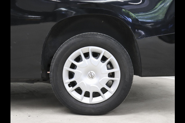 Opel Combo 1.5D L2H1 Edition Automaat Navigatie Airco Parkeersensoren App-connect DAB+ Trekhaak