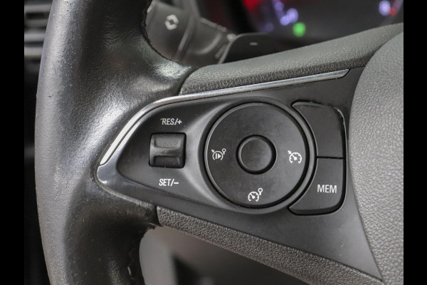 Opel Combo 1.5D L2H1 Edition Automaat Navigatie Airco Parkeersensoren App-connect DAB+ Trekhaak