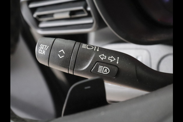 Opel Combo 1.5D L2H1 Edition Automaat Navigatie Airco Parkeersensoren App-connect DAB+ Trekhaak