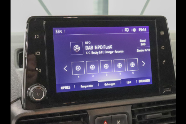 Opel Combo 1.5D L2H1 Edition Automaat Navigatie Airco Parkeersensoren App-connect DAB+ Trekhaak