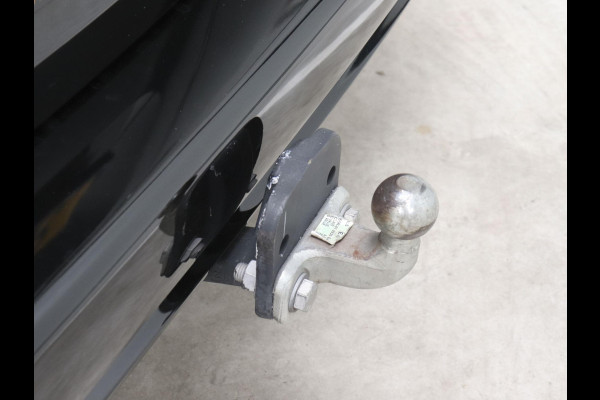 Opel Combo 1.5D L2H1 Edition Automaat Navigatie Airco Parkeersensoren App-connect DAB+ Trekhaak