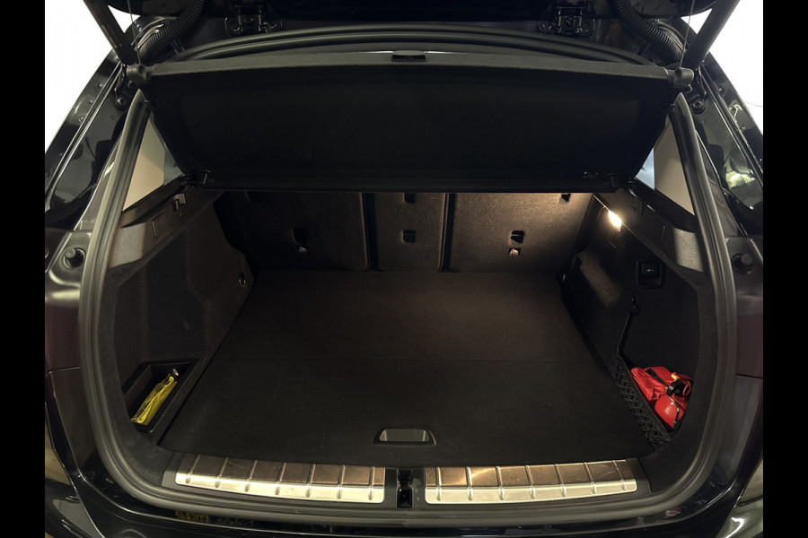 BMW X1 xDrive25e HYBRIDE AUT. HIGH EXECUTIVE TREKHAAK/PDC/NAVIGATIE