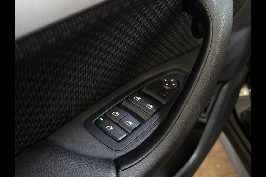 BMW X1 xDrive25e HYBRIDE AUT. HIGH EXECUTIVE TREKHAAK/PDC/NAVIGATIE