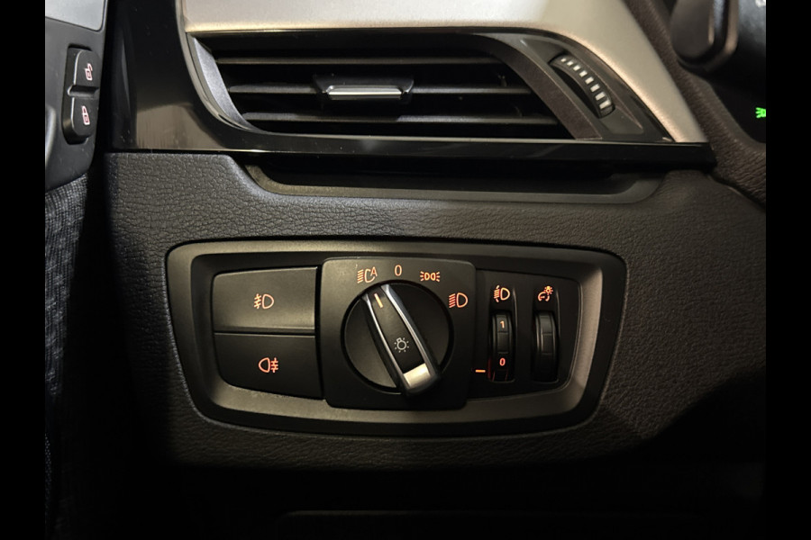 BMW X1 xDrive25e HYBRIDE AUT. HIGH EXECUTIVE TREKHAAK/PDC/NAVIGATIE