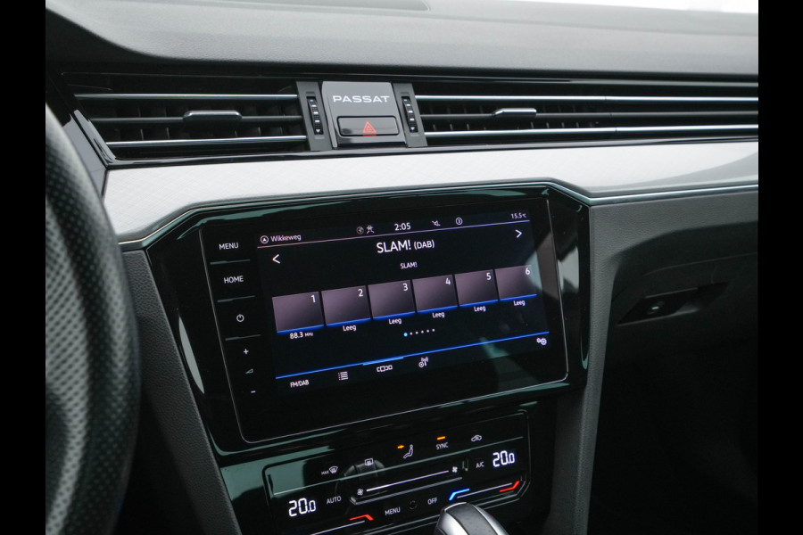 Volkswagen Passat 1.4 TSI GTE Business (Plug-In) (INCL-BTW) Aut. *FULL-LED | DIGI-COCKPIT | ADAPTIVE-CRUISE | NAVI-FULLMAP | KEYLESS | DAB+ | COMFORT-SEATS | SHIFTPADDLES | PRIVACY-GLASS | PDC | CAMERA | CARPLAY | 17''ALU*