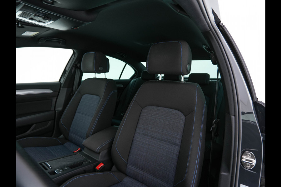 Volkswagen Passat 1.4 TSI GTE Business (Plug-In) (INCL-BTW) Aut. *FULL-LED | DIGI-COCKPIT | ADAPTIVE-CRUISE | NAVI-FULLMAP | KEYLESS | DAB+ | COMFORT-SEATS | SHIFTPADDLES | PRIVACY-GLASS | PDC | CAMERA | CARPLAY | 17''ALU*