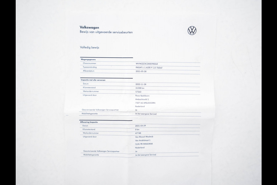 Volkswagen Passat 1.4 TSI GTE Business (Plug-In) (INCL-BTW) Aut. *FULL-LED | DIGI-COCKPIT | ADAPTIVE-CRUISE | NAVI-FULLMAP | KEYLESS | DAB+ | COMFORT-SEATS | SHIFTPADDLES | PRIVACY-GLASS | PDC | CAMERA | CARPLAY | 17''ALU*