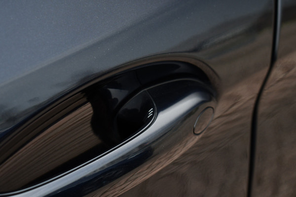 BMW 5 Serie 530e M-Sport Pano Trekh ACC HUD 360 Laser El-Klep