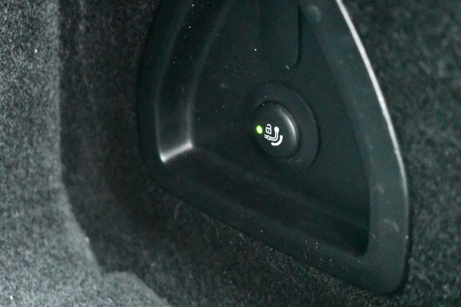 BMW 5 Serie 530e M-Sport Pano Trekh ACC HUD 360 Laser El-Klep