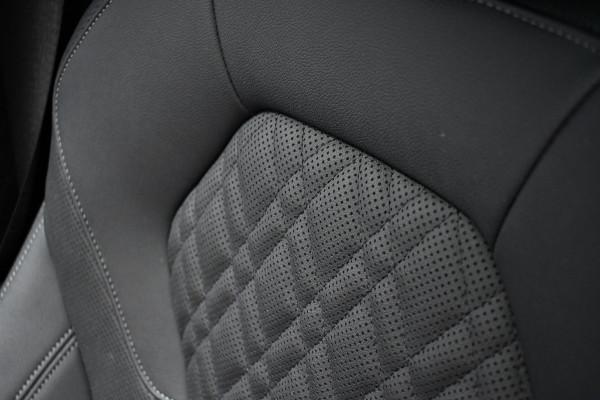 BMW 5 Serie 530e M-Sport Pano Trekh ACC HUD 360 Laser El-Klep