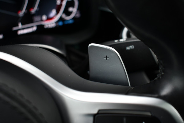 BMW 5 Serie 530e M-Sport Pano Trekh ACC HUD 360 Laser El-Klep