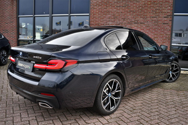 BMW 5 Serie 530e M-Sport Pano Trekh ACC HUD 360 Laser El-Klep