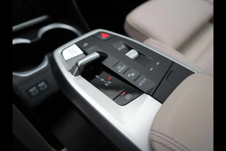 BMW X1 xDrive23i M Sport 204pk Dealer O.H | Panodak | Adaptive Cruise | Lederen Sportstoelen Massage & Memory | Head Up | 360 Camera | Harman Kardon | Widescreen Navi | Parkassist | Keyless | 19"L.M | Apple Carplay |