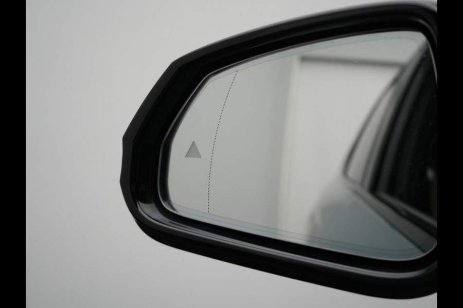 BMW X1 xDrive23i M Sport 204pk Dealer O.H | Panodak | Adaptive Cruise | Lederen Sportstoelen Massage & Memory | Head Up | 360 Camera | Harman Kardon | Widescreen Navi | Parkassist | Keyless | 19"L.M | Apple Carplay |