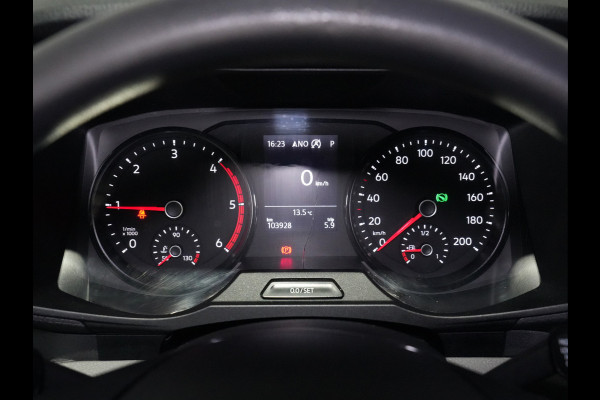 Volkswagen Crafter L3H3 2.0TDI 140pk 3.5T Automaat / Navigatie / Camera / Comfort stoel / Android / Apple-Carplay