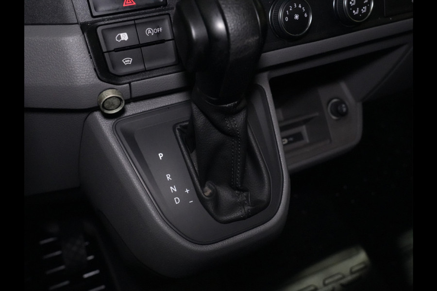 Volkswagen Crafter L3H3 2.0TDI 140pk 3.5T Automaat / Navigatie / Camera / Comfort stoel / Android / Apple-Carplay