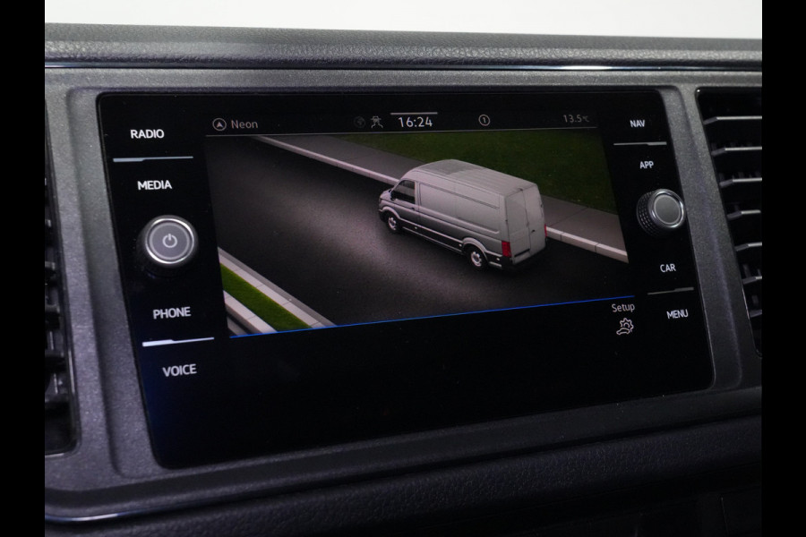 Volkswagen Crafter L3H3 2.0TDI 140pk 3.5T Automaat / Navigatie / Camera / Comfort stoel / Android / Apple-Carplay