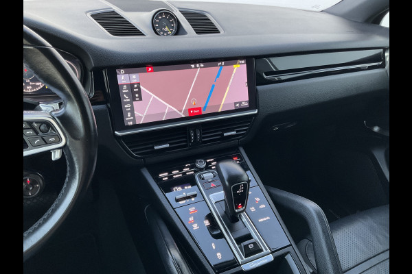 Porsche Cayenne Coupé 3.0 E-Hybrid PHEV 360° Pano SportChrono Luchtvering Bose Carplay Leer Memory UITSTRALING!