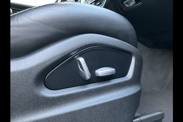 Porsche Cayenne Coupé 3.0 E-Hybrid PHEV 360° Pano SportChrono Luchtvering Bose Carplay Leer Memory UITSTRALING!